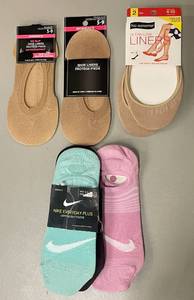 lot 29 image: 6 Pair Footie Socks and Shoe Liner Socks