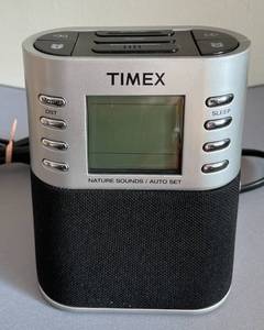 lot 4 image: Timex Digital Alarm Clock AMFM Radio w Nature Sounds