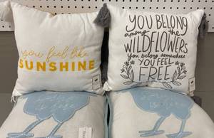 lot 93 image: Lot of 4 Spring Throw Pillows