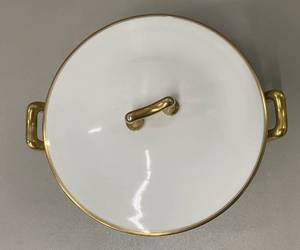 lot 36 image: Vintage Chelsey 18k Gold Plated Oval Casserole Serving Dish with Lid