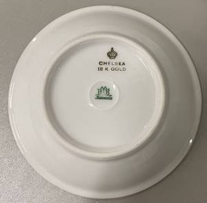 lot 41 image: Vintage Chelsey 18k Gold Plated Small Bowl and Saucer Set of 2