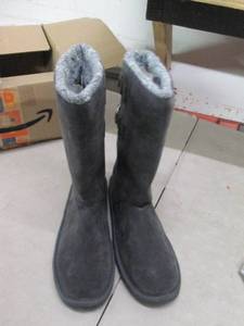 muk luks womens stacy boots size 11...