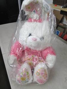 new singing , big bunny ears move ad...