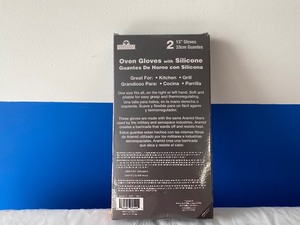 OVEN GLOVES