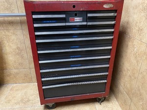 CRAFTSMAN 12 DRAWER TOOL BOX