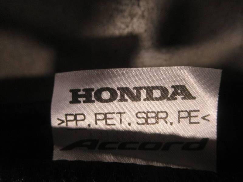 lot 801 image: 2016-2018 Honda Accord OEM Black Carpet Floor Mats (3 pcs) PP, PET, SBR, PE.