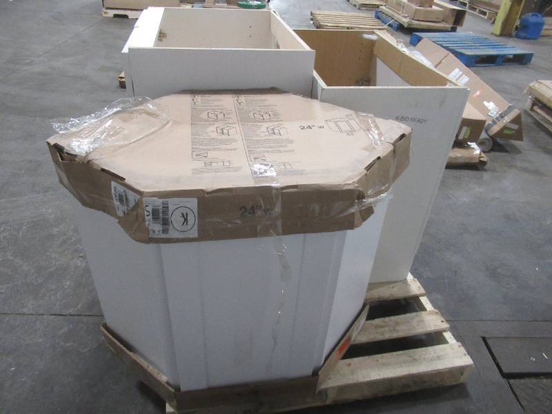 lot 306 image: WHOLESALE MIXED PALLET OF MISCELLANEOUS KITCHEN CABINETS IN WHITE (some damage need repair)