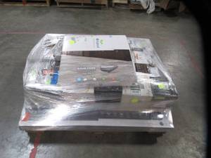 lot 348 image: WHOLESALE MIXED PALLET OF MISCELLANEOUS VINYL FLOORING