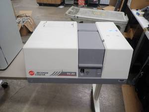 lot 69 image: Beckman Coulter&nbspDU 800 Spectrophotometer Lab Equipment