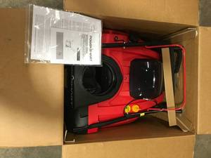 lot 40 image: 21 in. Single Stage Gas Snow Blower by PowerSmart Customer Returns See Pictures