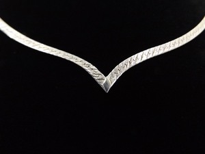 .925 Sterling Silver Etched Snake Link V Necklace
