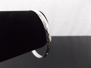 .925 Sterling Silver Diamond Pattern Bangle Bracelet