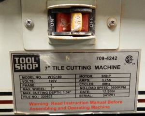 lot 9 image: 7  Tile Cutting Machine
