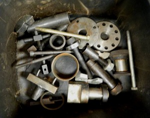 lot 103 image: Alignment & Puller Tools