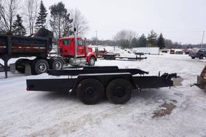 lot 4 image: 1994 Felling 14 Tandem Axle Hydraulic Tilt Bed Equipment Utility Trailer