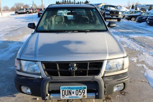 lot 38 image: 1999 Subaru Forester L