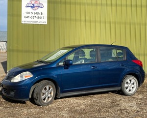 2007 Nissan Versa SL Hatchback