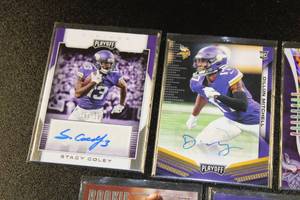 lot 55 image: Minnesota Vikings Autograph Lot  5 Autograph Cards