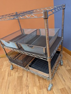 lot 135 image: Small Rolling Storage Shelf