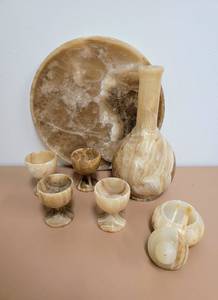 lot 204 image: Unique Marble Serving Set