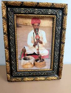 lot 214 image: Unique Photo and Art Collection