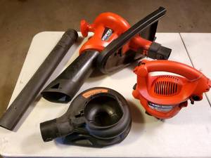 lot 184 image: Black & Decker Leaf Hog Vacuum  Blower