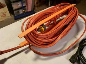 lot 190 image: Assorted Workshop Extension Cords