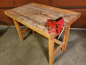 lot 198 image: Sturdy Workbench with a Small Vise