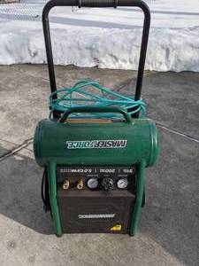 lot 119 image: Portable Master Force Air Compressor 5 gallon 200psi