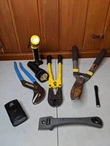 lot 184 image: Collection of Hand Tools Flashlights, Bolt Cutters, Pliers and More