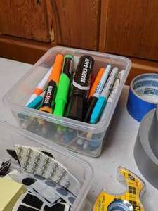 lot 195 image: Lot of Miscellaneous Office Supplies
