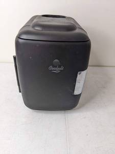 lot 231 image: Cooluli Classic 4-L Small Mini Fridge