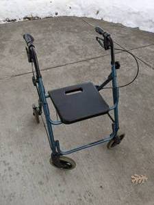lot 128 image: Guardian Envoy 480 Blue Foldable Medical Walker