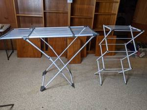 lot 199 image: Set of 2 Foldable Drying Racks