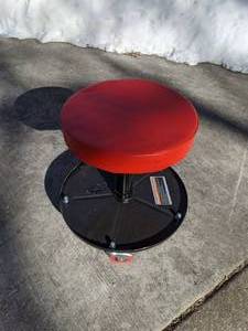 lot 298 image: Pittsburgh Adjustable Pneumatic Roller Seat