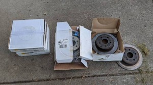 lot 319 image: Lot of 4 Brake Best Select Premium Rotors & 1 Drum, Plus 2 Used Parts