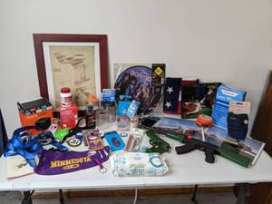 lot 264 image: MISC Lot of Fire Tv Cube, Palladio Art, Bon Jovi Limited picture edition Disc and More