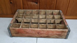lot 326 image: Vintage Wooden Coca-Cola Crate