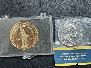 lot 10 image: Washington State & Miss Liberty Tokens