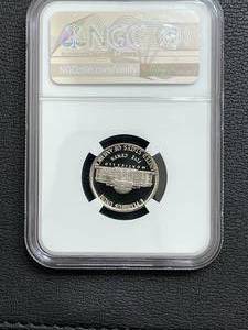 lot 17 image: 1980-S Ultra Cameo Proof NGC69