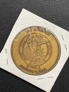 lot 28 image: Maiden Voyage of Atlantis 1985 Token