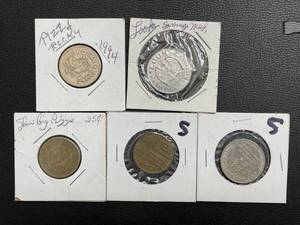 lot 49 image: Lot of 5 Tokens