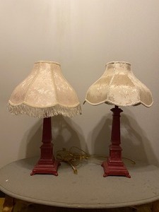 2- Red Lamps