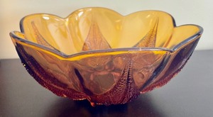 lot 62 image: Decorative Delights