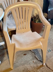 lot 98 image: Plastic Table and 4 Chairs
