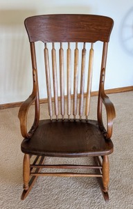 lot 128 image: Vintage Wooden Rocking Chair