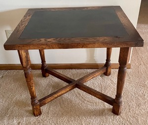 lot 164 image: Amazing Accent Table