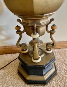 lot 169 image: Vintage Table Lamp