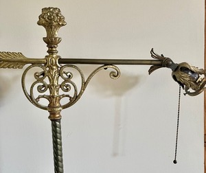 lot 174 image: Vintage Floor Lamp