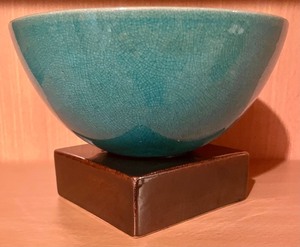 lot 192 image: Amazing Art Bowl